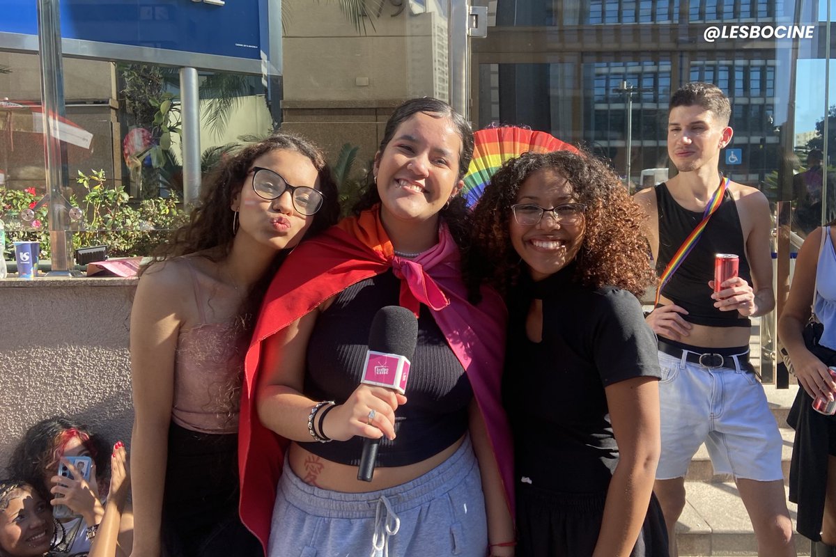 lesbocine's tweet photo. Quero ver vocês, post sua foto na #ParadaSP2026 aquiii 🏳️‍🌈👇🏽 https://t.co/qTzvprx3Qb