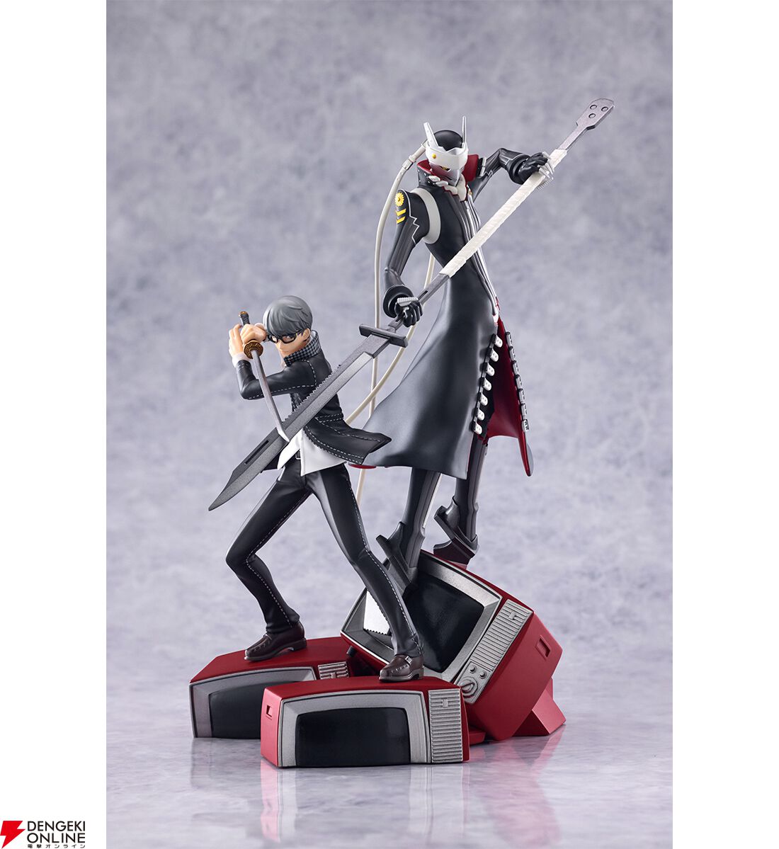 dengekionline's tweet photo. 『ペルソナ4 リバイバル』に主人公＆イザナギのフィギュアが付属したアトラスDショップ限定版とファミ通DXパックが予約開始！【P4R】
https://t.co/DUYTwBtWX0 https://t.co/cZMa6WAi18