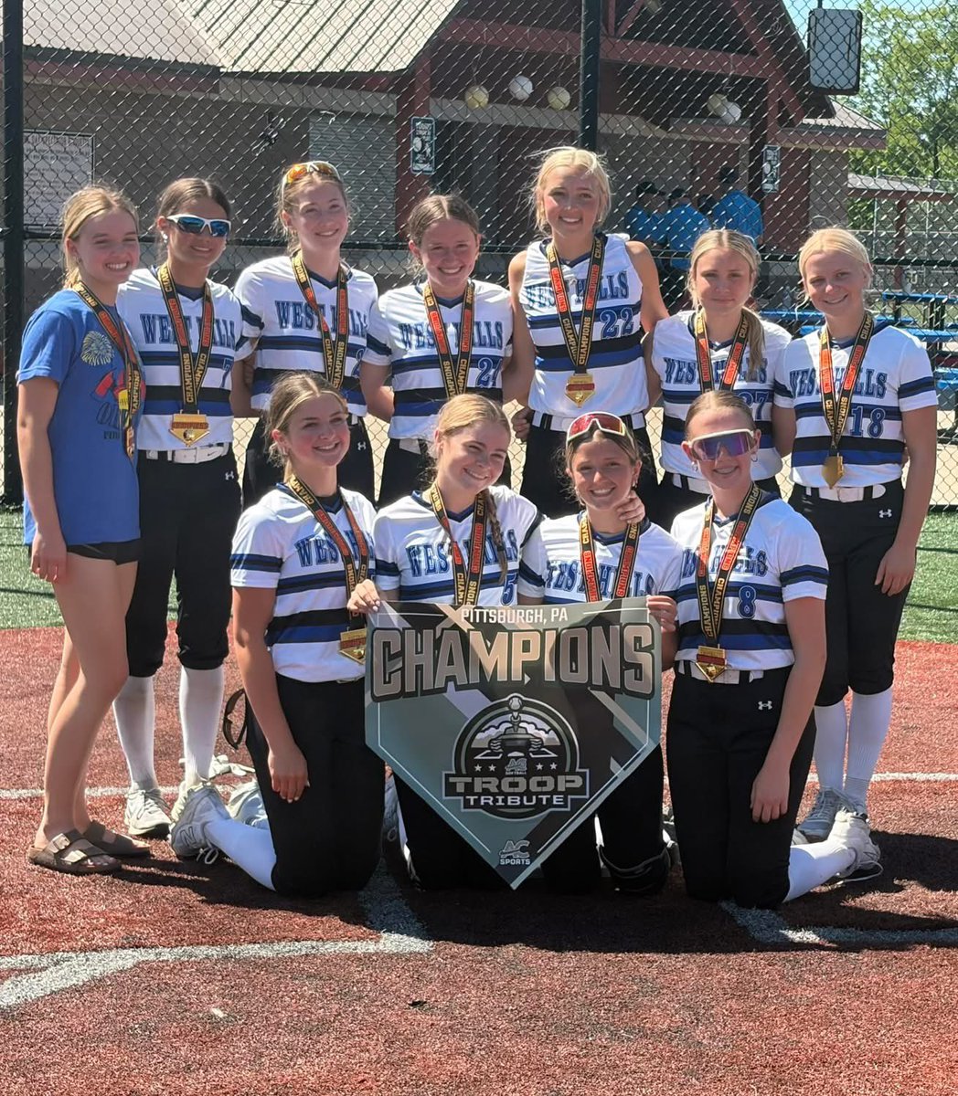 JennOShea2's tweet photo. 16 U AC Troop Tribute Champs!! Way to start the season off with a 🥇!! 🔥🥎 https://t.co/9ud1Kw34rA