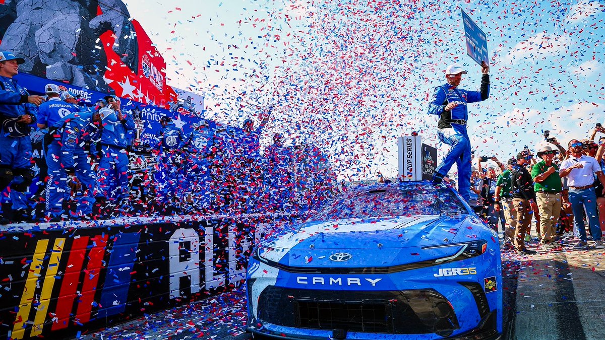 DennyDelivers2's tweet photo. las vegas: came from the back after a speeding penalty 

all star: came from the back from the invert

nashville: came from the back after jumping the start

michigan: came from the back TWICE after the diffuser change and the hocevar restart wreck https://t.co/XjNF4b6wmr