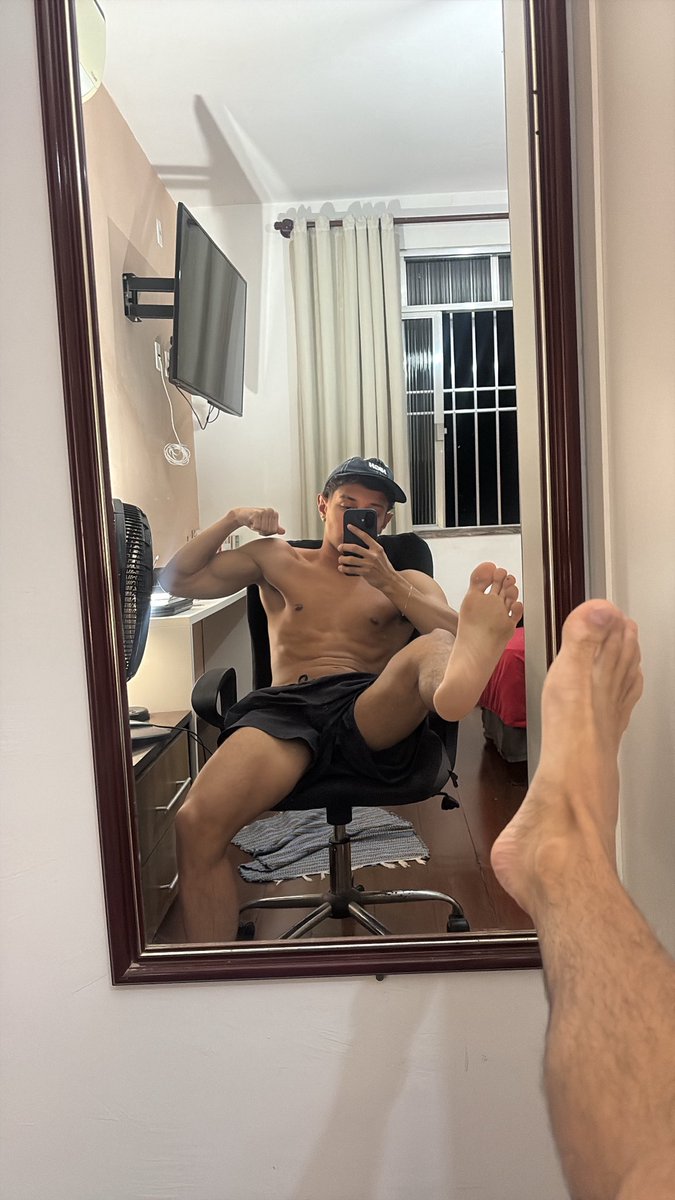 samuelalpha_'s tweet photo. Ajoelhe escravo https://t.co/kMbQ0zsigi