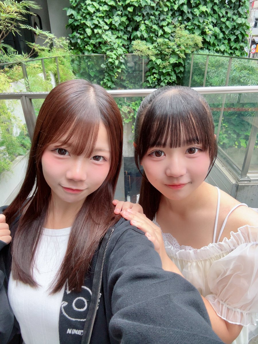 _mi7mi3's tweet photo. おはよう( ˶˙ᵕ˙˶ )☀️
月曜日から雨で気分下がるけど１週間頑張ろ~.ᐟ.ᐟ
かわちい妹とのツーショ投下՞⸝⸝>  ̫ <⸝⸝՞👶🏻🫶🏻
 #sasanqua船橋 https://t.co/dsOJxlTbJ9