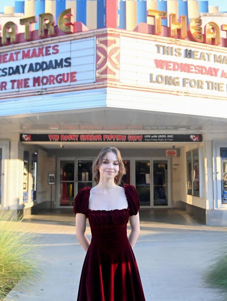 GuiSuzenaRosa's tweet photo. Simplesmente Emma Myers deslumbrante de vermelho no evento Wednesday Season 2 Screening em Atlanta ❤️❤️

#EmmaMyers https://t.co/YXopzOtgvr