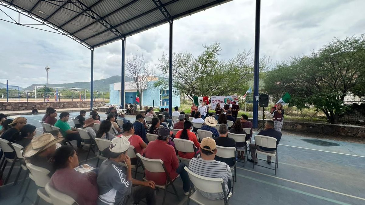 1705Cyn's tweet photo. Hoy, desde Santa Catarina, Guanajuato, se llevó a cabo la Asamblea Informativa en Defensa de la Soberanía Nacional, un espacio de diálogo y reflexión sobre la importancia de seguir construyendo un México libre, independiente.

#PorLaSoberanía #Guanajuato #LaPatriaSeDefiende https://t.co/uRQpTrcbHv