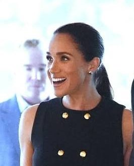 NanibuLioness's tweet photo. Megan's beauty captures attention, but her intellect commands it. Haters 👀a woman who is self-made, intelligent, &amp; fiercely driven, as a disruption to the status quo. But her legacy isn't built on their approval; it is built on her truth. Her brilliance makes them feel inferior https://t.co/qCmzLpQlIr