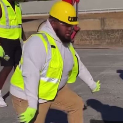 HowieKelce's tweet photo. #NewProfilePic https://t.co/wwqJZgL12G