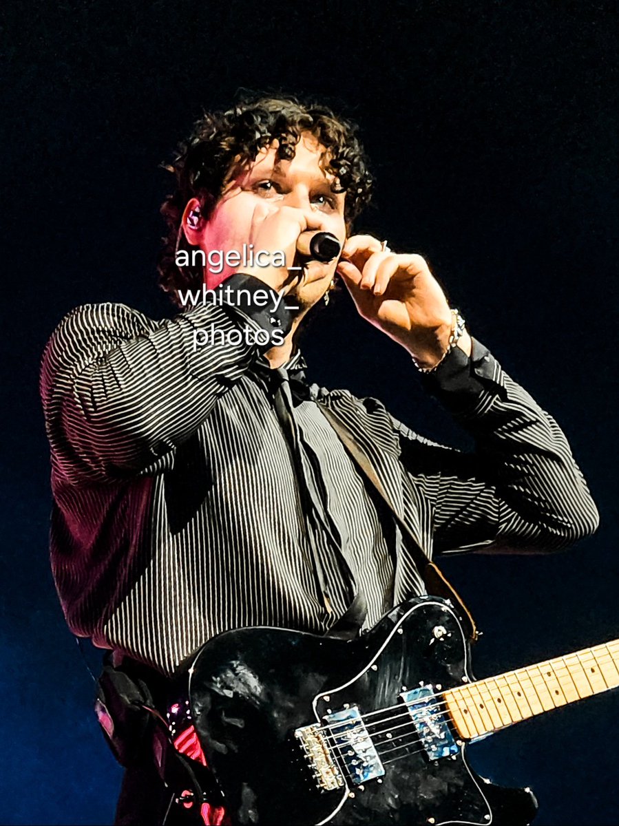DelicateDaisy28's tweet photo. 5sos boston photos are posted on insta!! @/angelica_whitney_photos 🤩 #EASboston https://t.co/DrOuaTjiLk