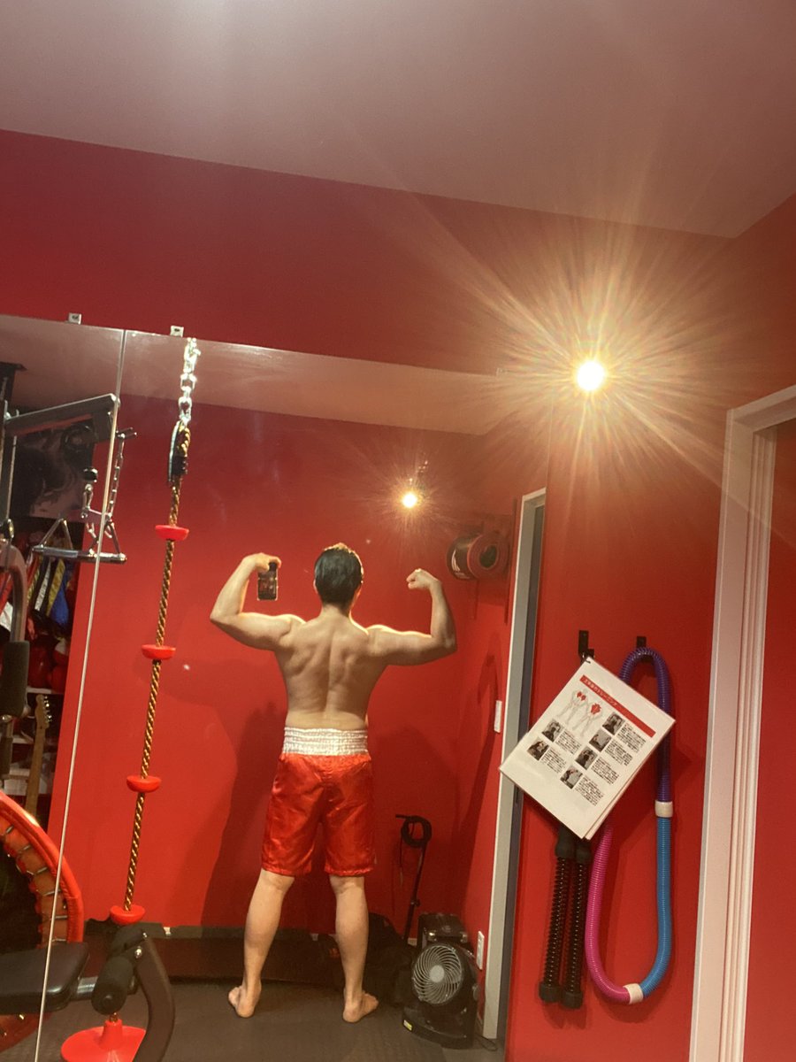cngnb658ver2's tweet photo. 王道の赤のボクシングトランクス
#懸垂
#ウイニング
#Winning
#ボクシングトランクス
#boxingtrunks
#ホームジム
#ボディメイク
#筋トレ
#筋トレ好きと繋がりたい
#筋トレMEMO
#筋トレ垢さんと繋がりたい
#筋トレ垢と繋がりたい https://t.co/DoqY4KOquA