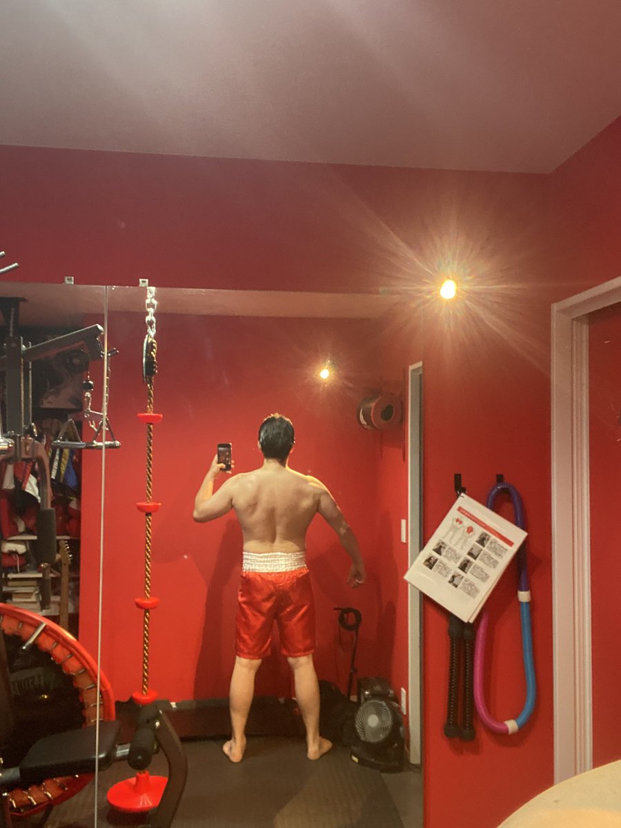 cngnb658ver2's tweet photo. 王道の赤のボクシングトランクス
#懸垂
#ウイニング
#Winning
#ボクシングトランクス
#boxingtrunks
#ホームジム
#ボディメイク
#筋トレ
#筋トレ好きと繋がりたい
#筋トレMEMO
#筋トレ垢さんと繋がりたい
#筋トレ垢と繋がりたい https://t.co/DoqY4KOquA