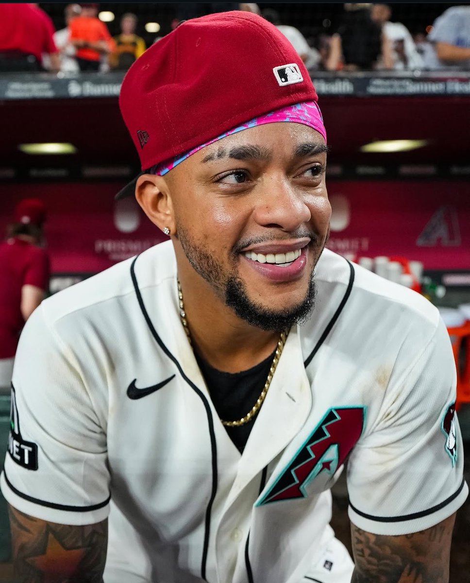 azgeraldomarte's tweet photo. i stand with ketel marte https://t.co/gRLMqFO4zM