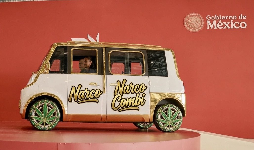 MaxKaiser75's tweet photo. La Narco Combi https://t.co/pvlgqGxoNr