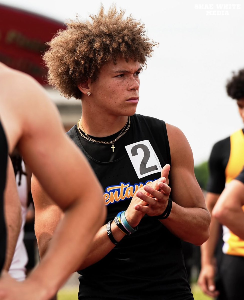 jet_cornelius's tweet photo. Blessed to be an @OHSAASports Division 1 state champion along with my teammates in the 4x200!  Winning Time of 1:25.43  with an individual split of 20.93.  Thank you @shaewhitemedia and Joslyn Harsh for capturing.  Thank you to all my coaches, teachers and administrators who came out to support us! @OHSRunBrave @OHSathletics @OlentangySD @CoachBart11 @j_kelley7 @coachelichter