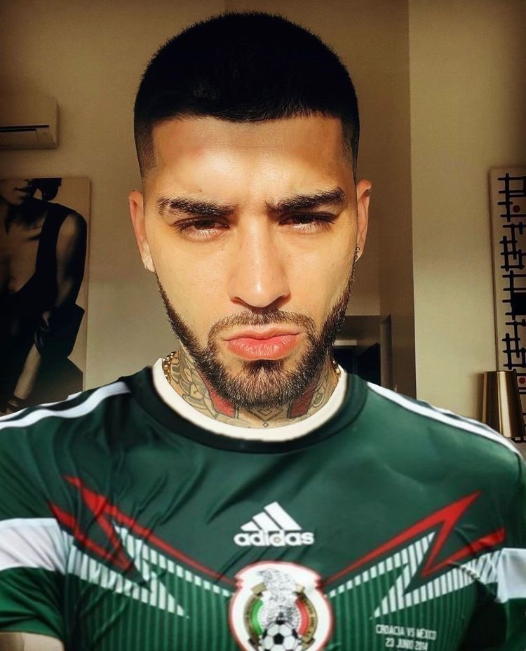 okgress's tweet photo. una semana para tener a zayn en méxico https://t.co/N8kt1Inmg5