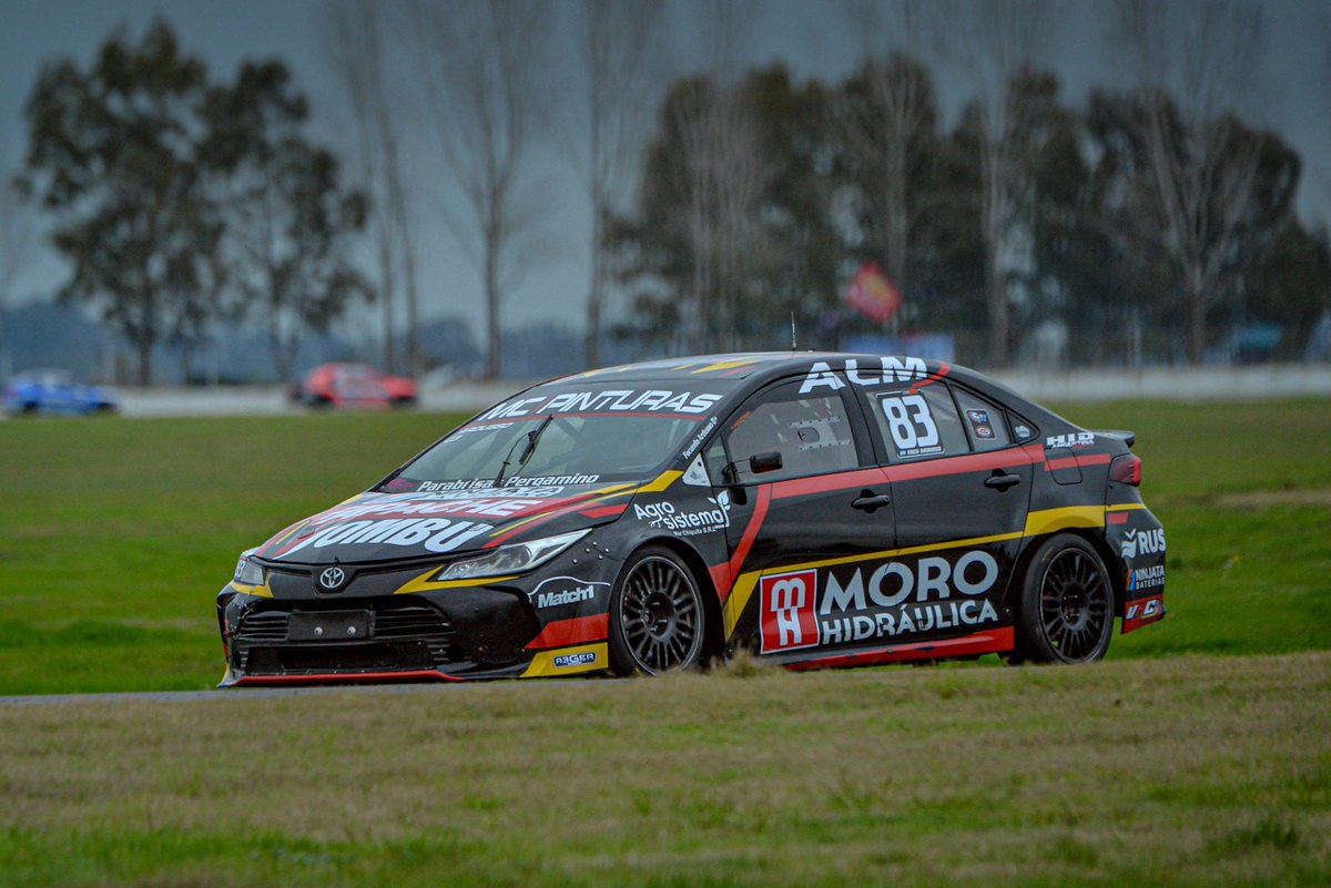 FacundoArdusso's tweet photo. Largábamos P9, pero se nos rompió un elemento en la transmisión antes de largar.

A pesar del inconveniente, decidimos salir a pista para seguir trabajando en la puesta a punto del auto. 

Completamos la carrera P29 con un buen nivel. Gracias @AleBucciRacing por el esfuerzo. https://t.co/Y9gHGw496k