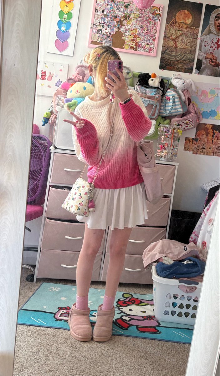 booboomoth's tweet photo. too depressed to care anymore unfortunately 😞 just doing my best to get myself out of bed each day . but here are a couple ive taken and not posted recently https://t.co/3uBG1s2XQK
