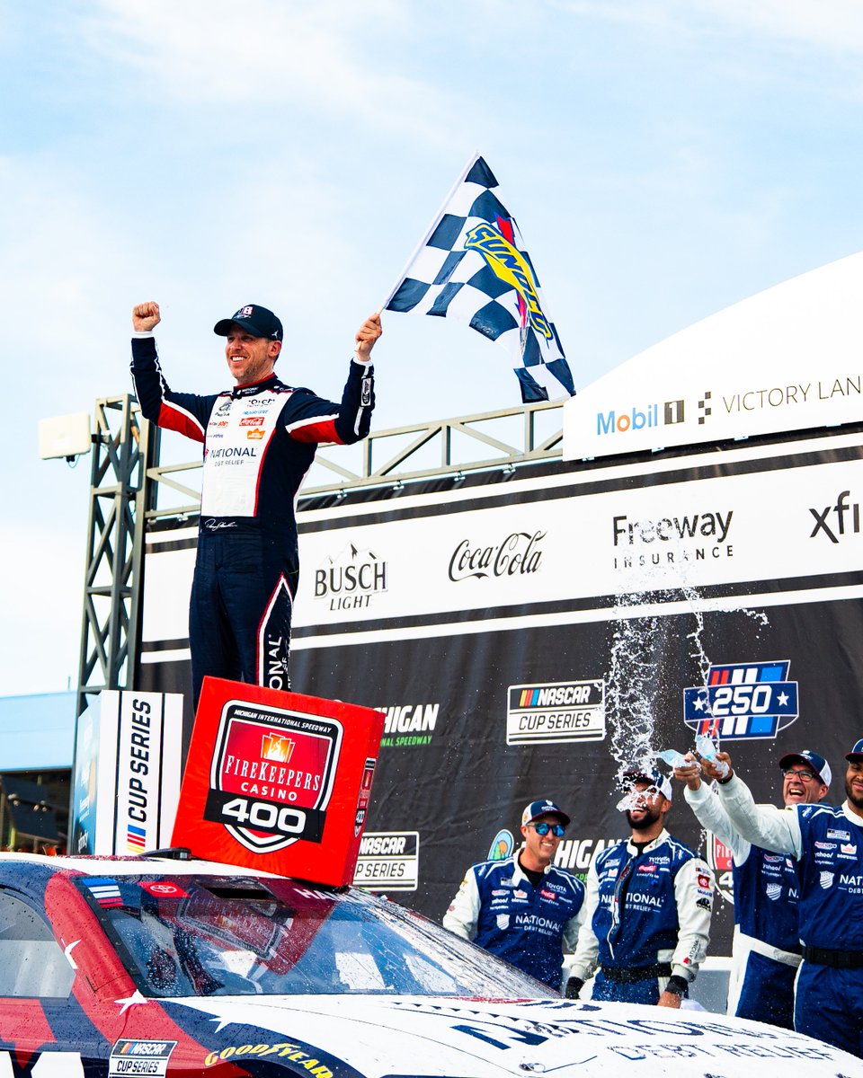 MISpeedway's tweet photo. A fourth trip to @mobil1racing Victory Lane for @dennyhamlin here in Michigan! #FireKeepersCasino400 https://t.co/M21v5ZaXEh