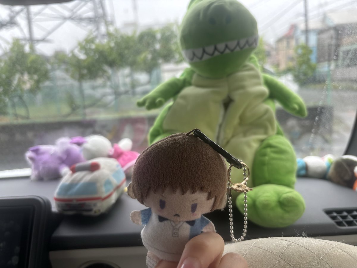 haru4origin's tweet photo. 存在感あるティッシュ入れレックスw
よし、仕方ないので仕事行くか https://t.co/X8BSshYJEV