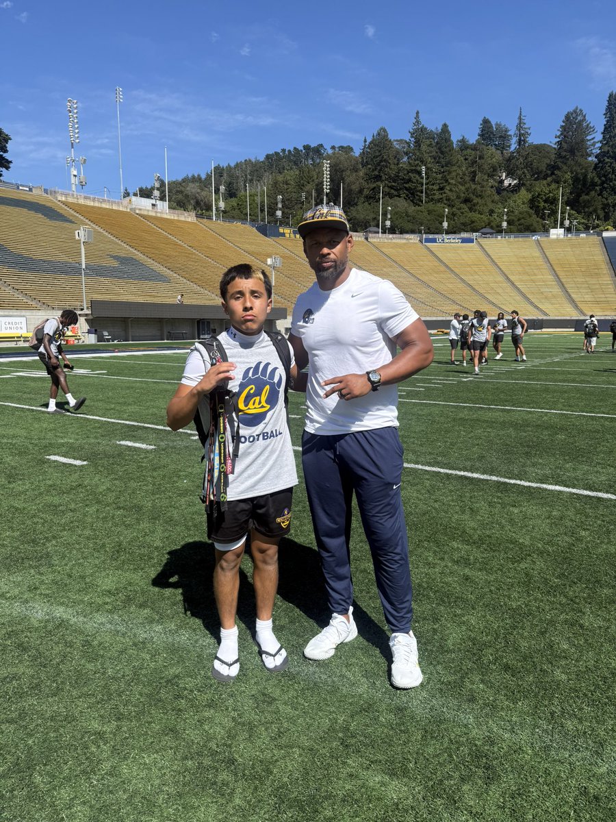 Josiah_Lopez5's tweet photo. Had a amazing time at Cals best of the best camp I wanna thank all the coaches for providing me with tips to add to my game. https://t.co/L9iKY3FBwL