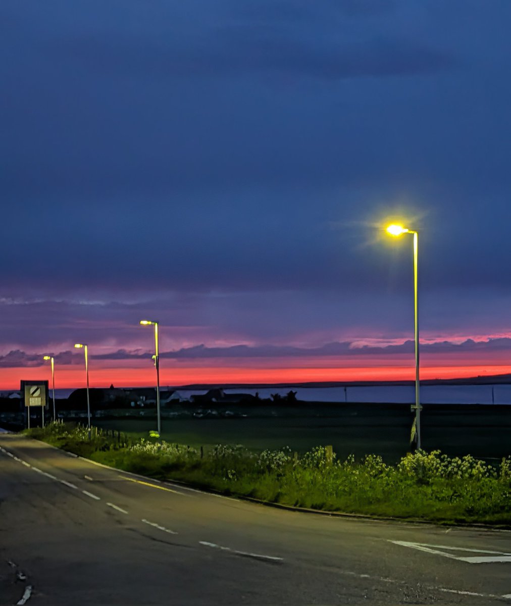 GrumpyShadows's tweet photo. @LEA86680530 11:50pm John o Groats Scotland https://t.co/M30hMDqc45