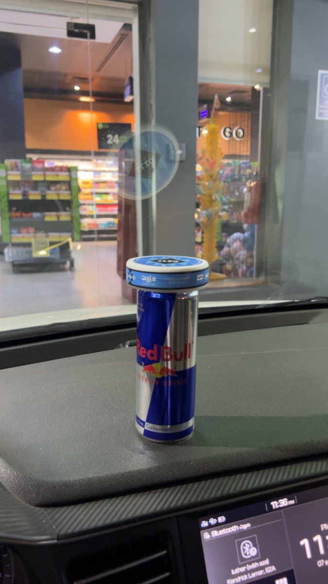 el3lo_'s tweet photo. Late night drive https://t.co/HA0znss2ho