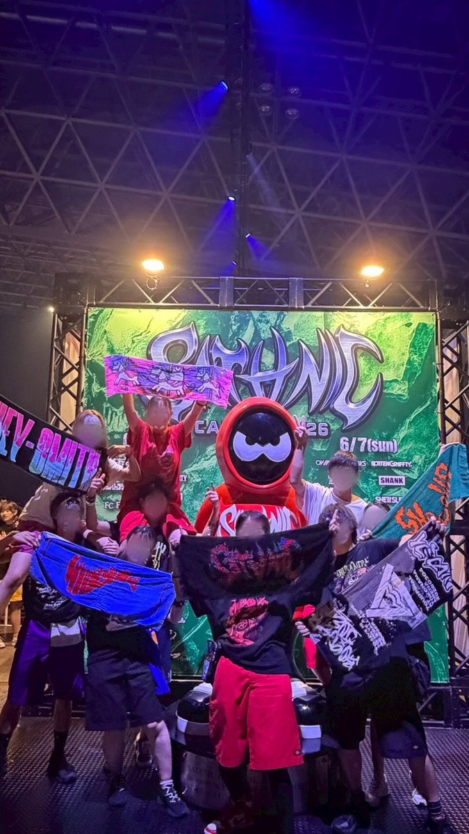Dz3L4's tweet photo. 幸せの2日間♡ https://t.co/ZAb2OblOeB