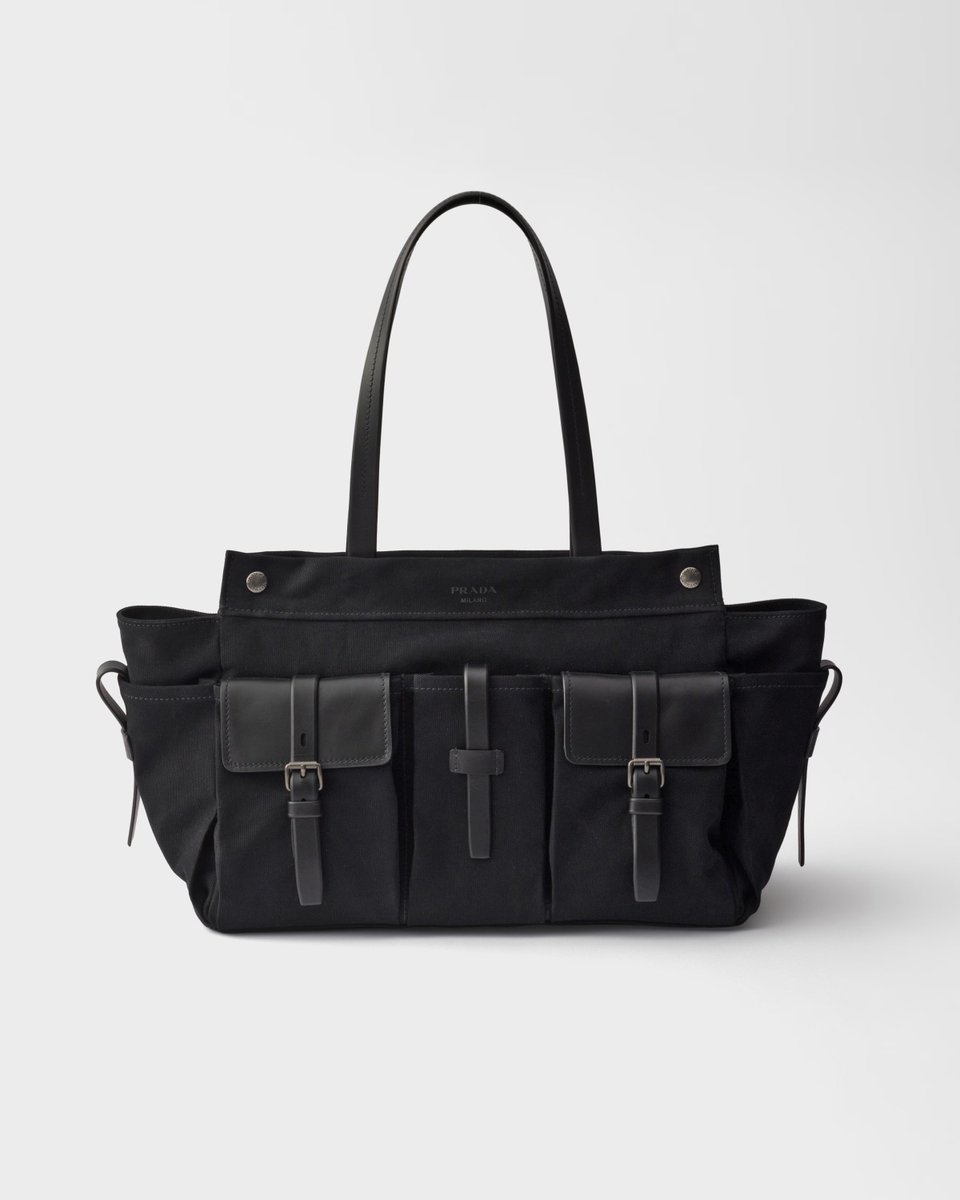 styleofjaeyong's tweet photo. jaehyun icn

Prada 
Route canvas and leather tote bag https://t.co/SDpiN9ps2J