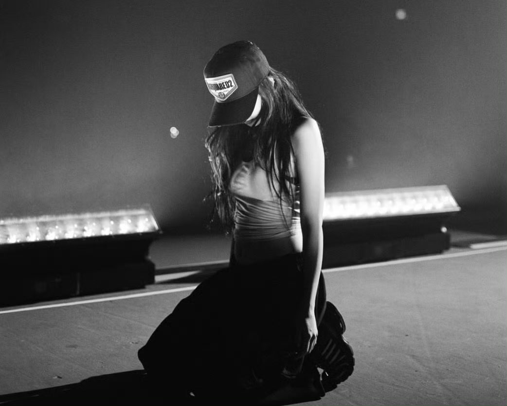 luyyyy05040's tweet photo. GOVERNORS BALL LIVE LINKS OR WHATEVER THAT I COULD FIND: a thread 📌

JENNIE HEADLINES GOV BALL
#JENNIEGovernorsBall #JENNIE https://t.co/dWmPCkqhXl