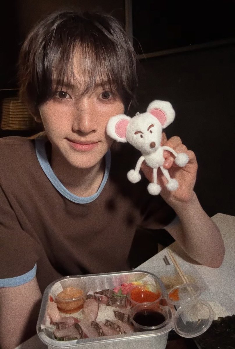 senrorin's tweet photo. my cuties <33 https://t.co/DjtODMPCQ7