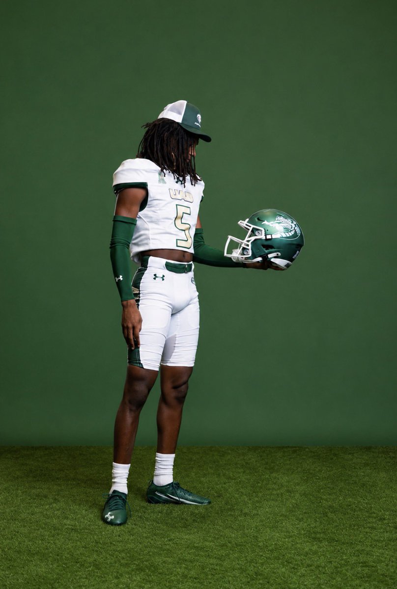 Jessie_Mehki's tweet photo. Go Blazers??🔥🐉
@CoachNine7 @CoachButler5
@CoachMorrisLOE1 @Only1MarcusBag
@BERKNERFOOTBALL @berknerathletic
 @AlrichJessie @UAB_FB https://t.co/C2OGOECPll