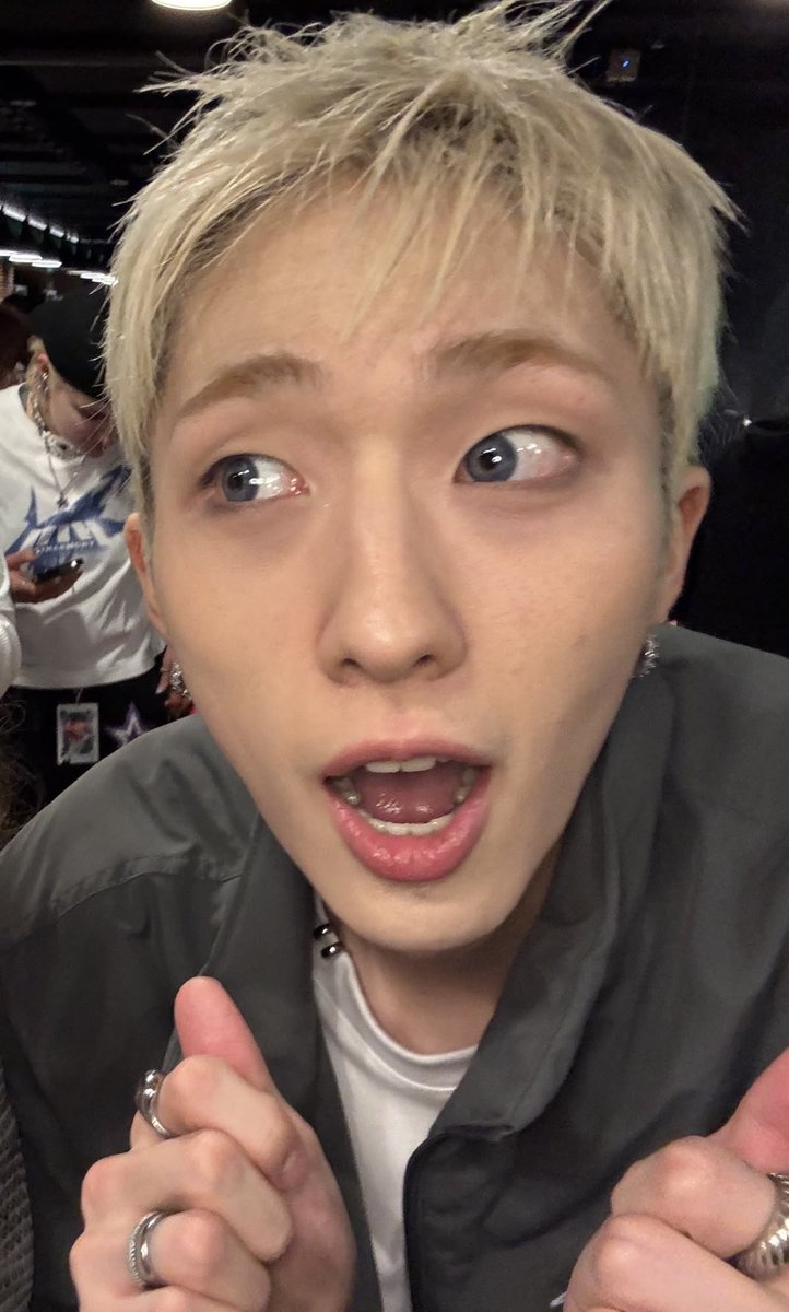 dailychoijiung's tweet photo. https://t.co/wjkoX3o8tz