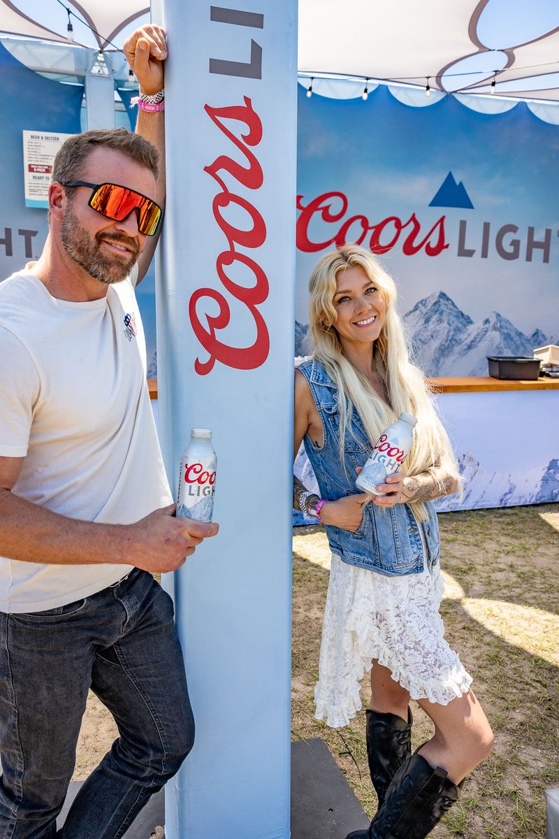 Carolina Country Music Fest tweet media