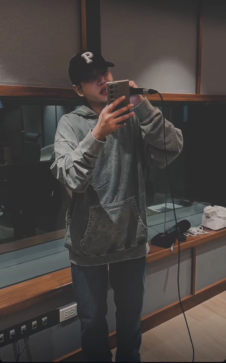 JuneNattapat's tweet photo. มอนิ่ง @peckpalit 
💛💛💛
#มอร์นิ่ง702 
#เป๊กผลิตโชค
#PeckPaLitChoke https://t.co/dxDGAqkNI6