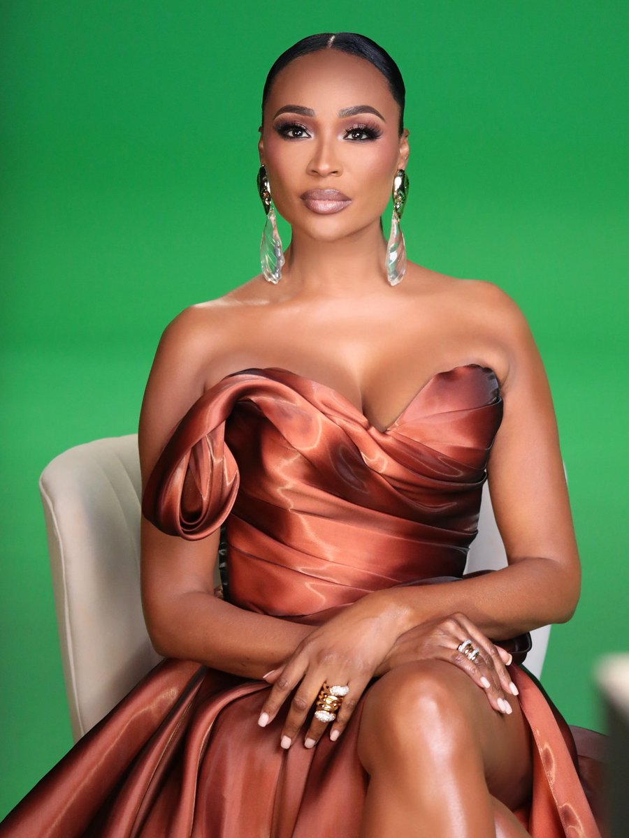 ParisChea's tweet photo. Confessional 4. @cynthiabailey #RHOA 🧡

Wearing @ateleankand_official_ &amp; @alexisbittar 
Hair @jtavar_ 
Makeup @makeupmadnessbycherry 
Photography @drewvisions 

*Thats A Wrap On Ms. CHEEKBONES Bailey’s Confessional Looks For Season 17! See Y’all At The Reunion! 😏” https://t.co/K8Xn6052V9