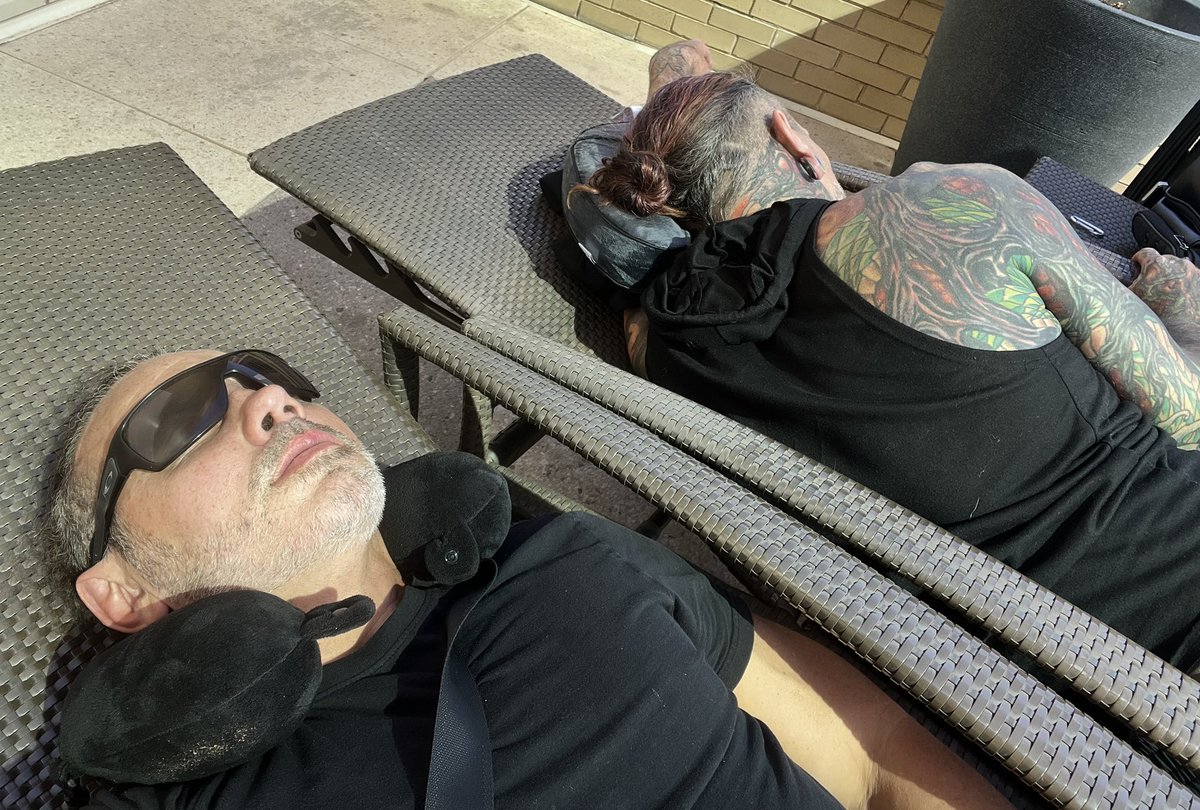 AcuteConundrum's tweet photo. When you’re running on 3 hours of sleep and had to catch an early flight from New Jersey to Denver and your hotel room isn’t ready, you sleep by the pool. https://t.co/E7ZsNwx350