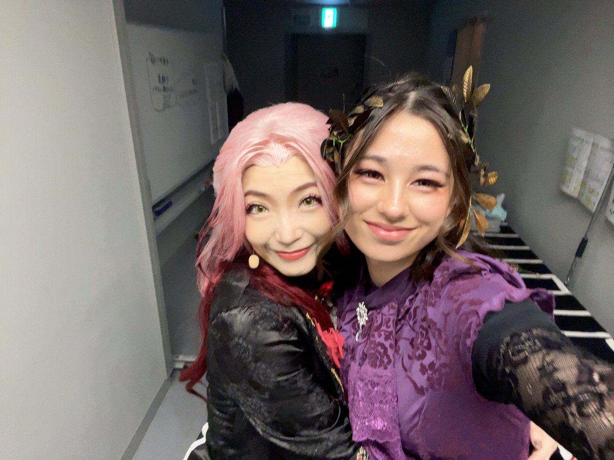 minechan333's tweet photo. #ゲキペテ2026 千秋楽ありがとうございました🙇‍♂️

公演が終わって家に帰ってもずっと虚空を見つめて、本当に終わったんだってずっと同じことを考えてました、、

この5人でダンサーとして過ごせたこと、絶対に忘れません！！
本当に楽しかったです！！大好き！！

シェリルと写真撮れて良かった💞 https://t.co/3LJEUzT6XJ
