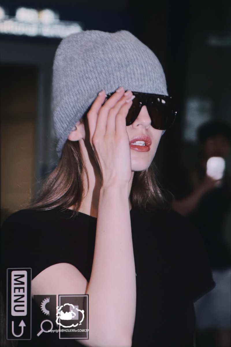 HOUERforSOMI39's tweet photo. 260608 ICN Pre.

티셔츠에 무늬가 있는거?❌
치약✔️

#전소미 #JEONSOMI #아이오아이 #IOI https://t.co/Sx4AEQJ67s