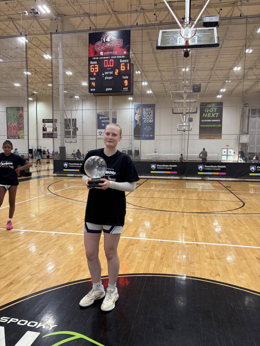audrey_heerema's tweet photo. Super proud of my team and how everyone contributed to bring home the chip! @unitedNJaau @CoachWiggins05 @ZoharCatran @katie_lane10 @LeahWilson410 @sabanosh_28 @KrzywdzinskiAva @Ava_Francica @polachekj @Myawatsonn_ https://t.co/OJvAnp4JCe