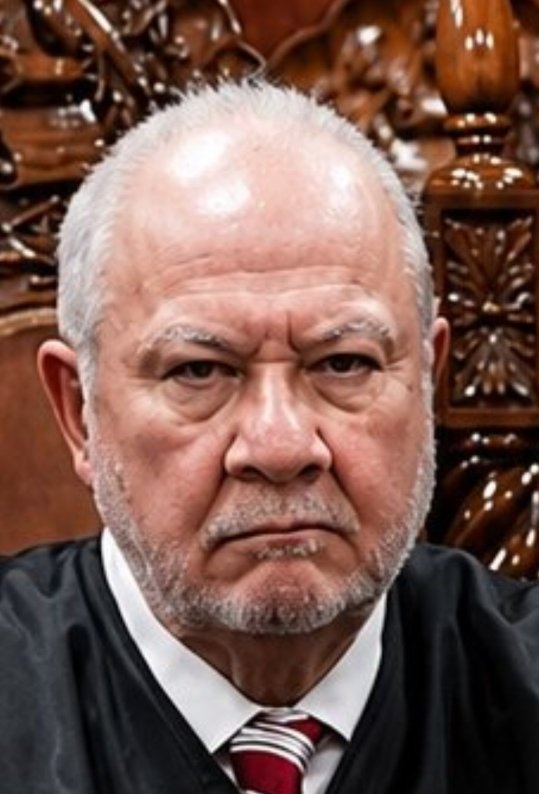 ShuteandoTM's tweet photo. Cuando recordás que mañana es lunes y te toca regresar al trabajo... https://t.co/C9pyBl6hN5