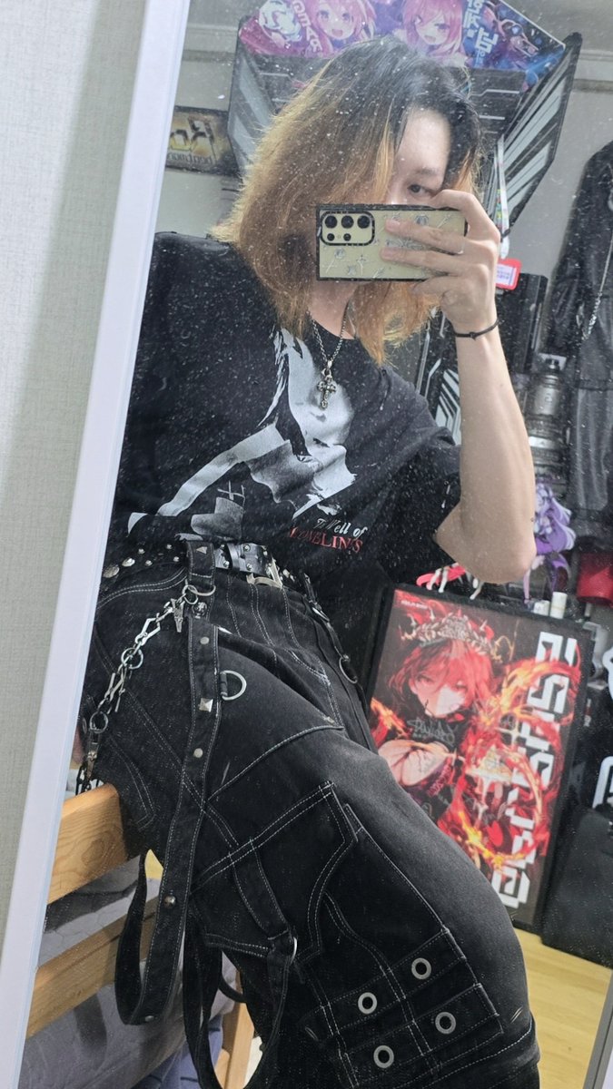 Alexandrite0000's tweet photo. 월요일이라 사람같이 입고 나옴
이 조합 너무 맘에 드는듯 https://t.co/rDdJZpAPVW