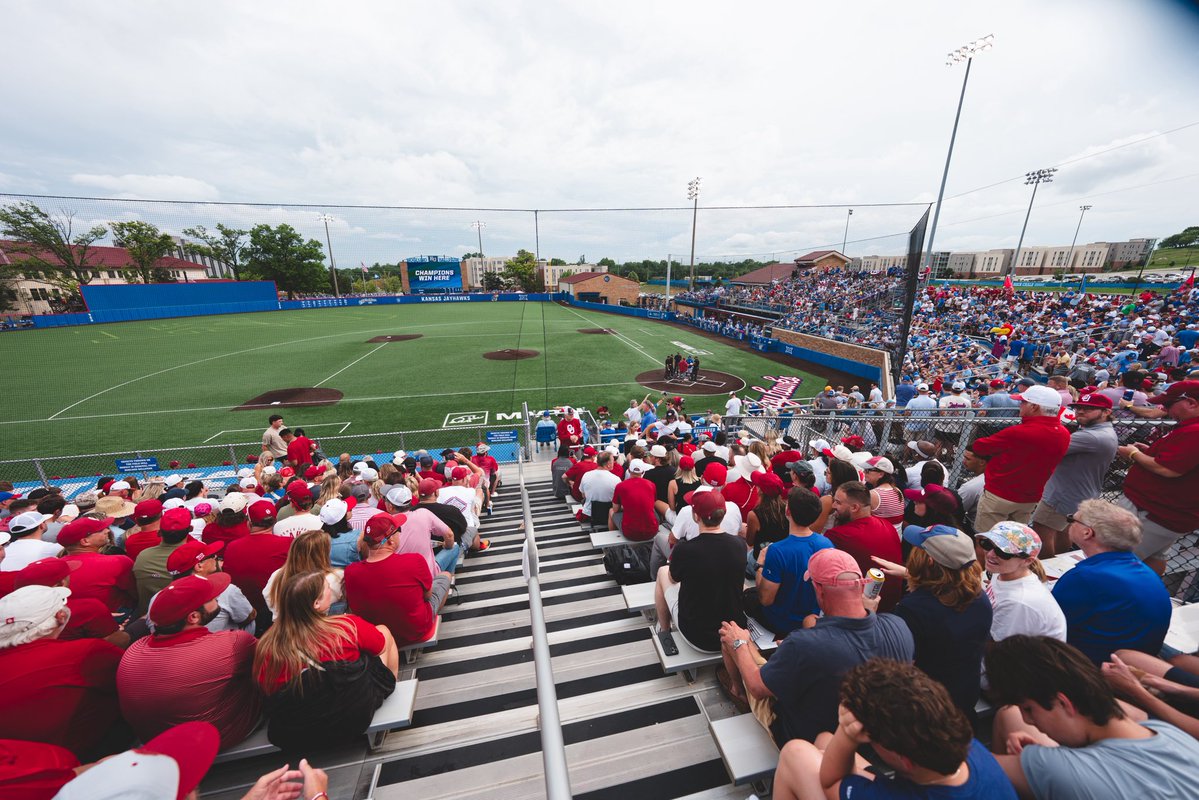 OU_Baseball's tweet photo. 7:30 PM CT start ⏳ https://t.co/Y4YRrQNhTC