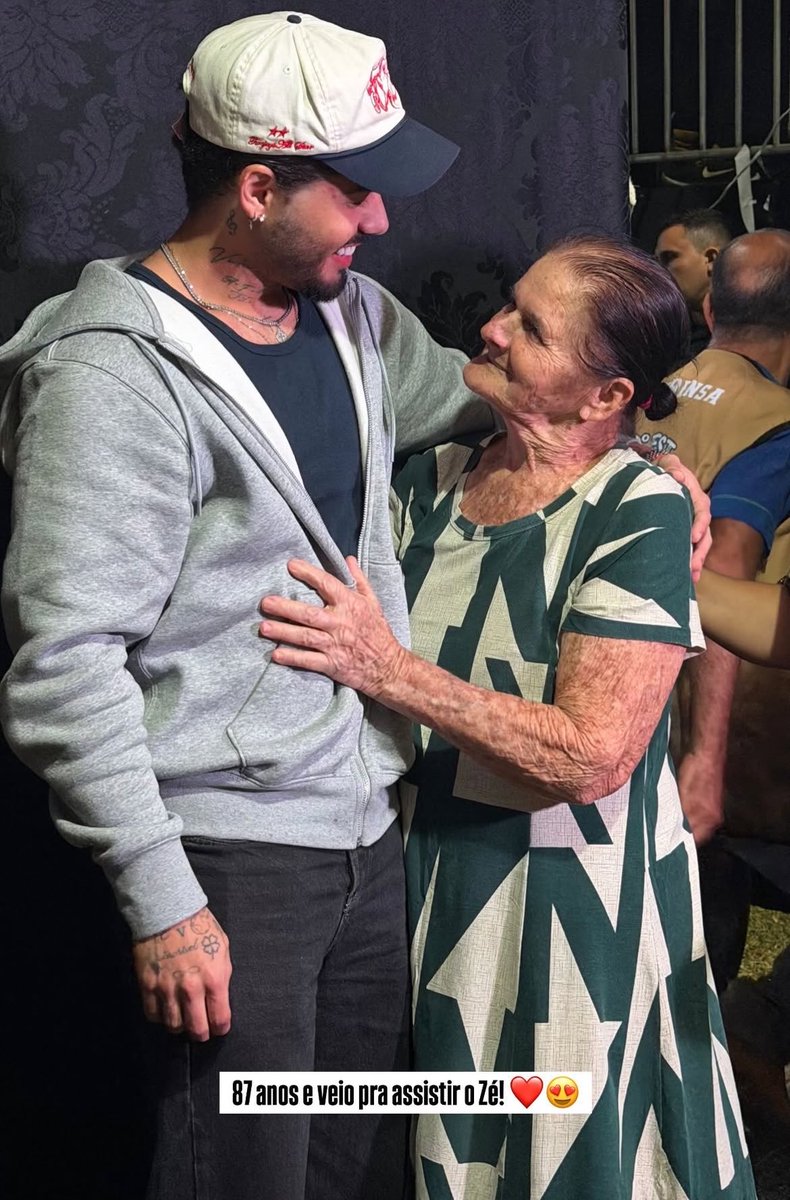 ZeF_2026's tweet photo. Zé só para terceira idade! 

O homem conquistou todas as faixas etárias do Brasil. 

É criança , é adolescente, é adulto e idoso! https://t.co/weYXpea7w6