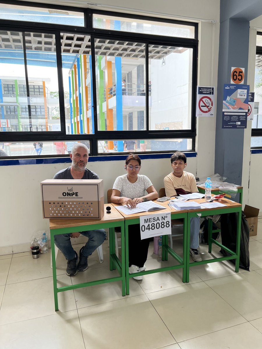 mriost's tweet photo. Mientras se cuentan los votos en Perú 🇵🇪 pueden consultar datos oficiales en @ONPE_oficial https://t.co/c5JHSLMzoX
🗳️ No habrá resultado definitivo hoy 
🗳️Encuestas a boca de urna muestran empate técnico
📢 Se espera conteo rápido entre 8 y 9 pm
https://t.co/c5JHSLMzoX https://t.co/sH8pyOESX8
