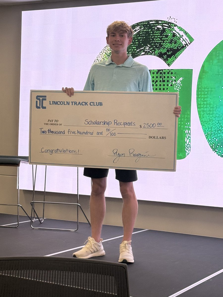 Spartan_CC's tweet photo. Congrats to both Ben Schlegelmilch &amp; Daren Linscott on being 2 of 6 recipients of the Lincoln Track Club Scholarship. Both are worthy of the honor. A big thank you to Lincoln Track Club for all they do in helping the sports of cross country &amp; track prosper in the city of Lincoln. https://t.co/m7Nk4cOGP6