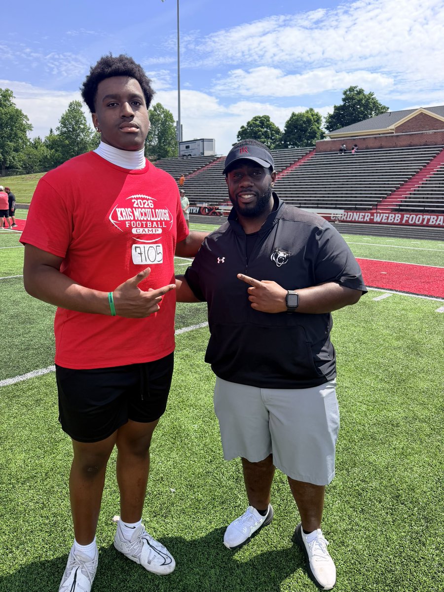 djgoodwin_'s tweet photo. Had a great camp at Gardner Webb earlier this morning. Thanks to coaches @MatthewIsom70 @CoachJLord1 @Coach_KD75 @CoachCHeadley for checking me out and helping become a better player. 

@DC15sports @CoachSweeting @sixstarfootball @DobsonRennard 
@CoachDJ78 @Hold_2017 https://t.co/g3LQzq1h6s