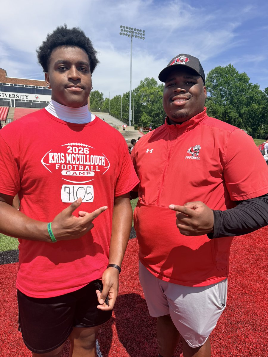 djgoodwin_'s tweet photo. Had a great camp at Gardner Webb earlier this morning. Thanks to coaches @MatthewIsom70 @CoachJLord1 @Coach_KD75 @CoachCHeadley for checking me out and helping become a better player. 

@DC15sports @CoachSweeting @sixstarfootball @DobsonRennard 
@CoachDJ78 @Hold_2017 https://t.co/g3LQzq1h6s