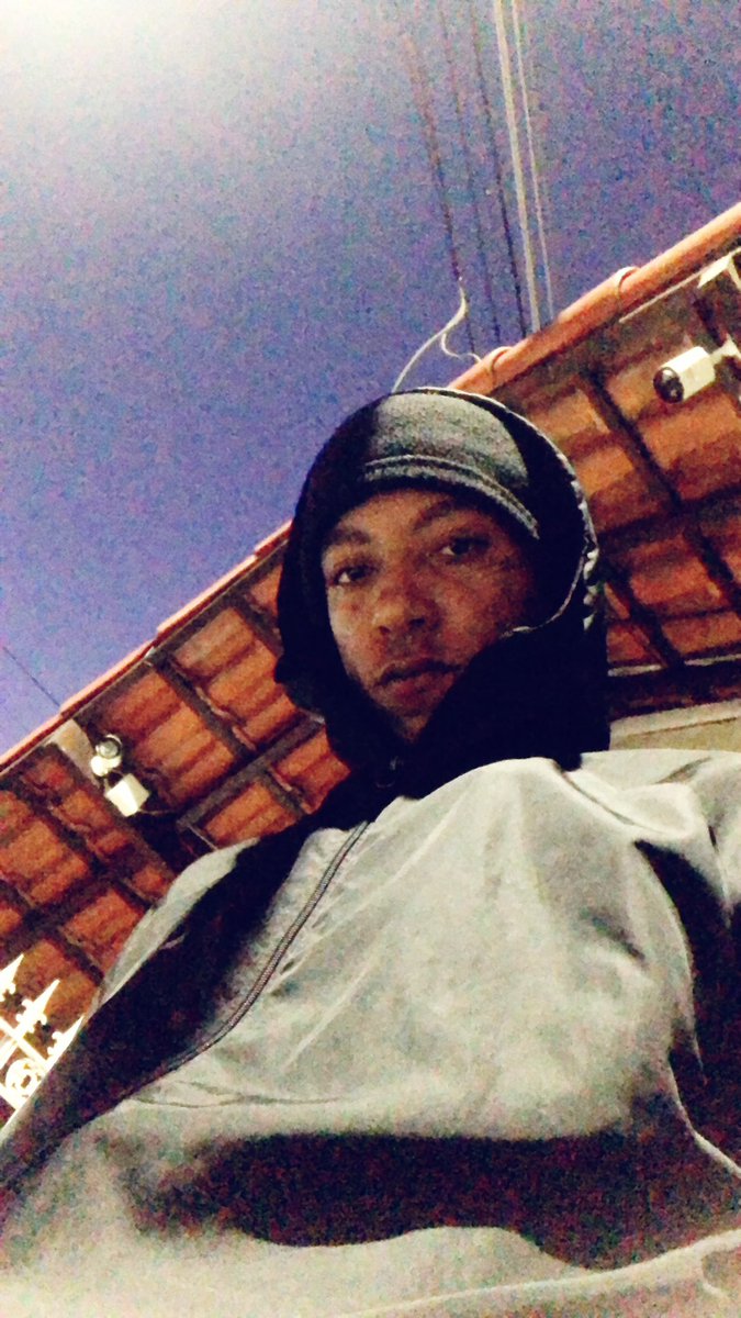 PrinceZ969's tweet photo. essa minha ingênua mania de querer ajudar todo mundo vai me matar 💭 https://t.co/oU0F1bU9L6