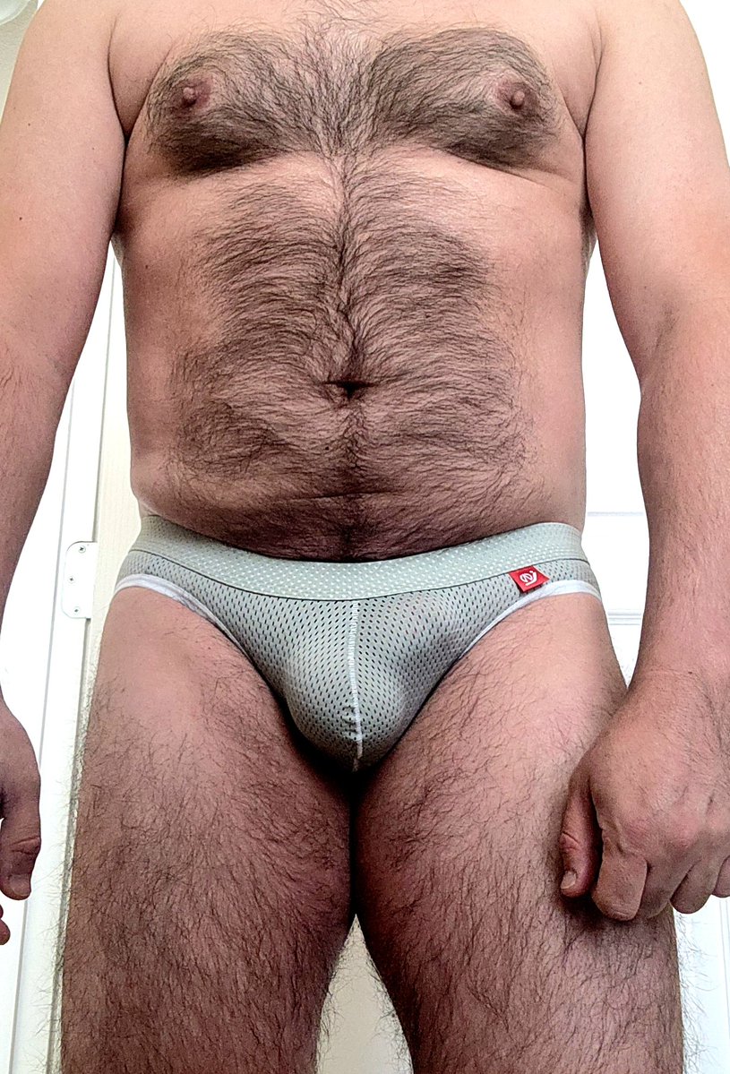 hairyman078's tweet photo. Cómo va su Domingo? Yo aquí relax. Ya me siguen? Dale RT y comparte 😈@fredricksbear
 
@GordosGay @RegiolandiaMxOf @briefs80 @EncuentrosCDMX @EncuentroGayYuc @hairyguys2 @Pacochubby @bears100k @Ursos_Daddys @XXXaRRoz @Cruising_brown @Bruttus90388364 @hombres_en_slip @cordobagay https://t.co/AQkKTUXgml