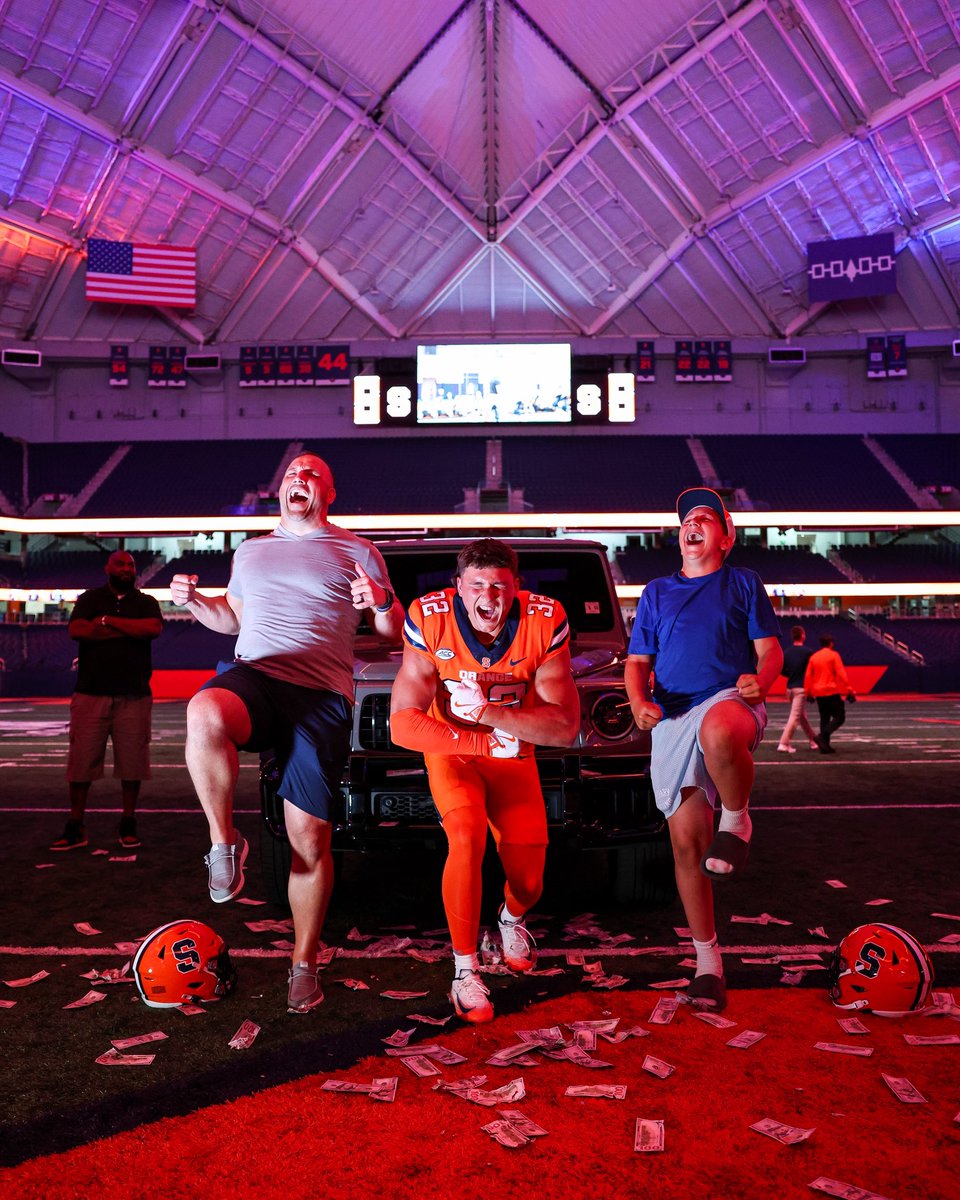 BP_Paulozzi's tweet photo. BLEED ORANGE ππ―
#DART #CUSENATION
@CuseFootball
@FranBrownCuse
@vkehres
@CoachDBolden
@McAllisterMike1
@TheJuiceOnline https://t.co/L96A8NjBri