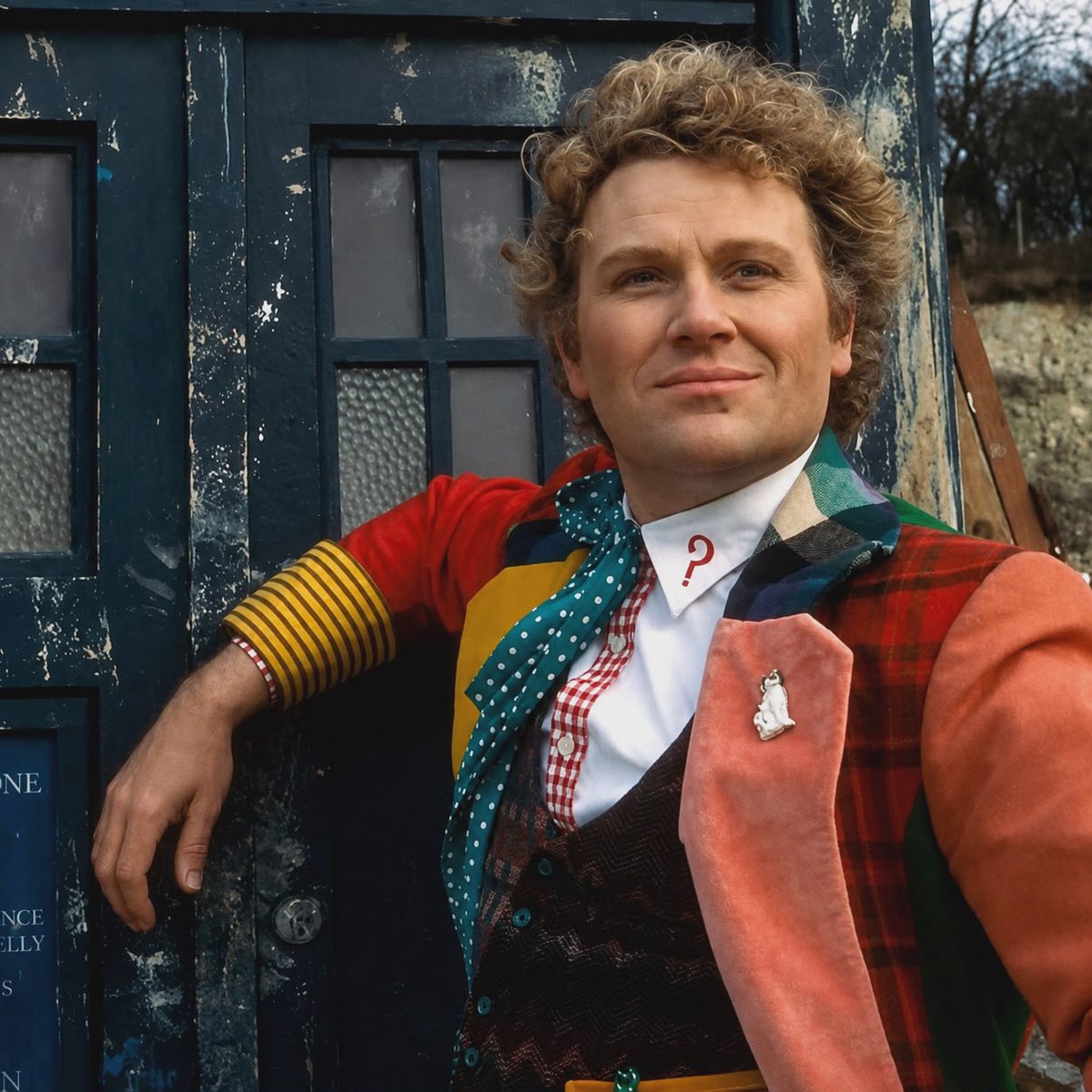 glitteringstorm's tweet photo. Wishing a very Happy birthday to Colin Baker who is 83 years old today 😺🏵️🎂🍷#DoctorWho #6thDoctor #ColinBaker https://t.co/axUj74OWCh