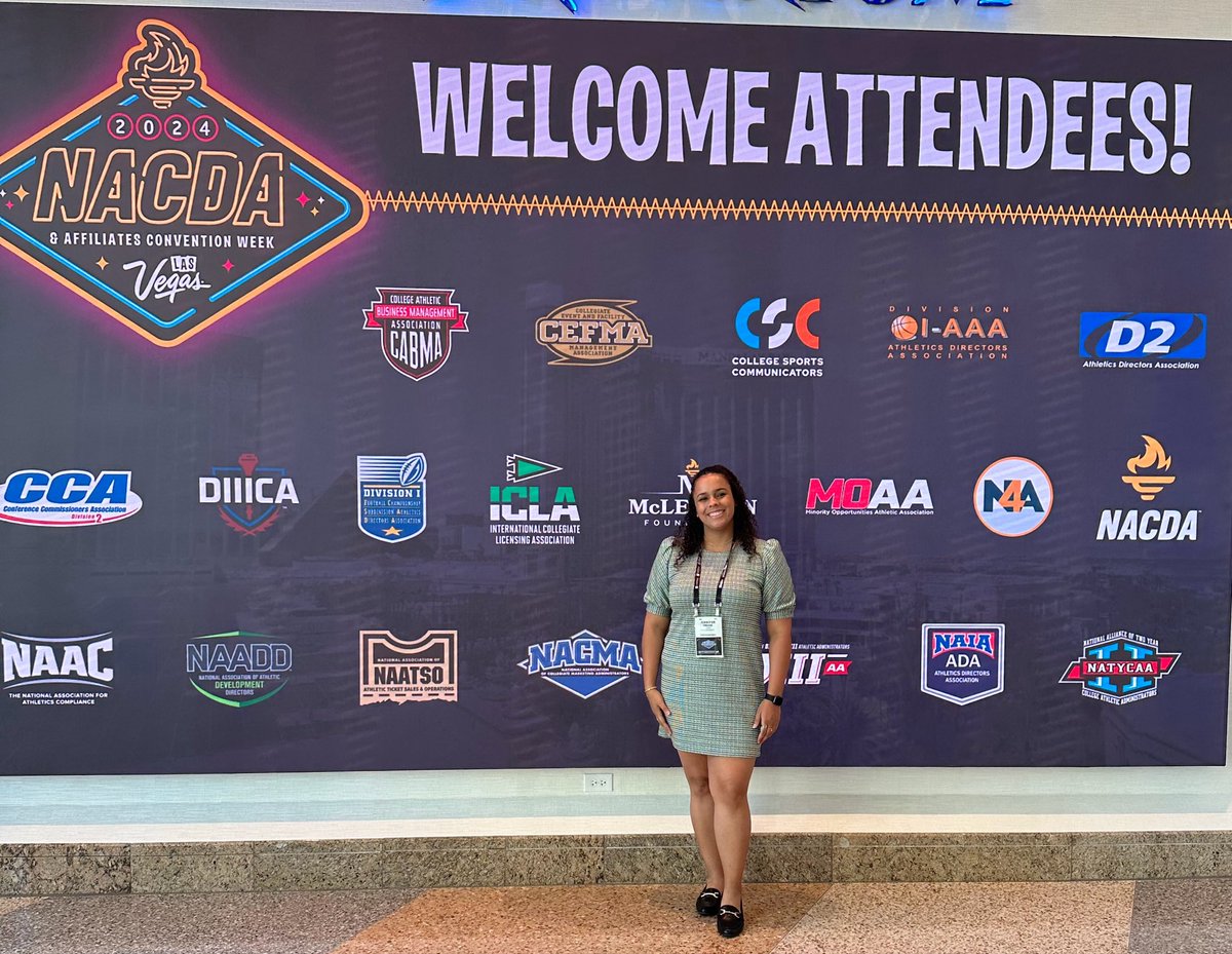 itsjengreene's tweet photo. Sad that I won’t be attending #NACDA/#NACMA this year :(

For the newbies, everyone from the industry is all in one place which is rare, so don’t be afraid to put yourself out there🤝🏽

For my friends attending, have to best time but don’t make me too jealous that I’m not there😂 https://t.co/gI5PvLk1cy